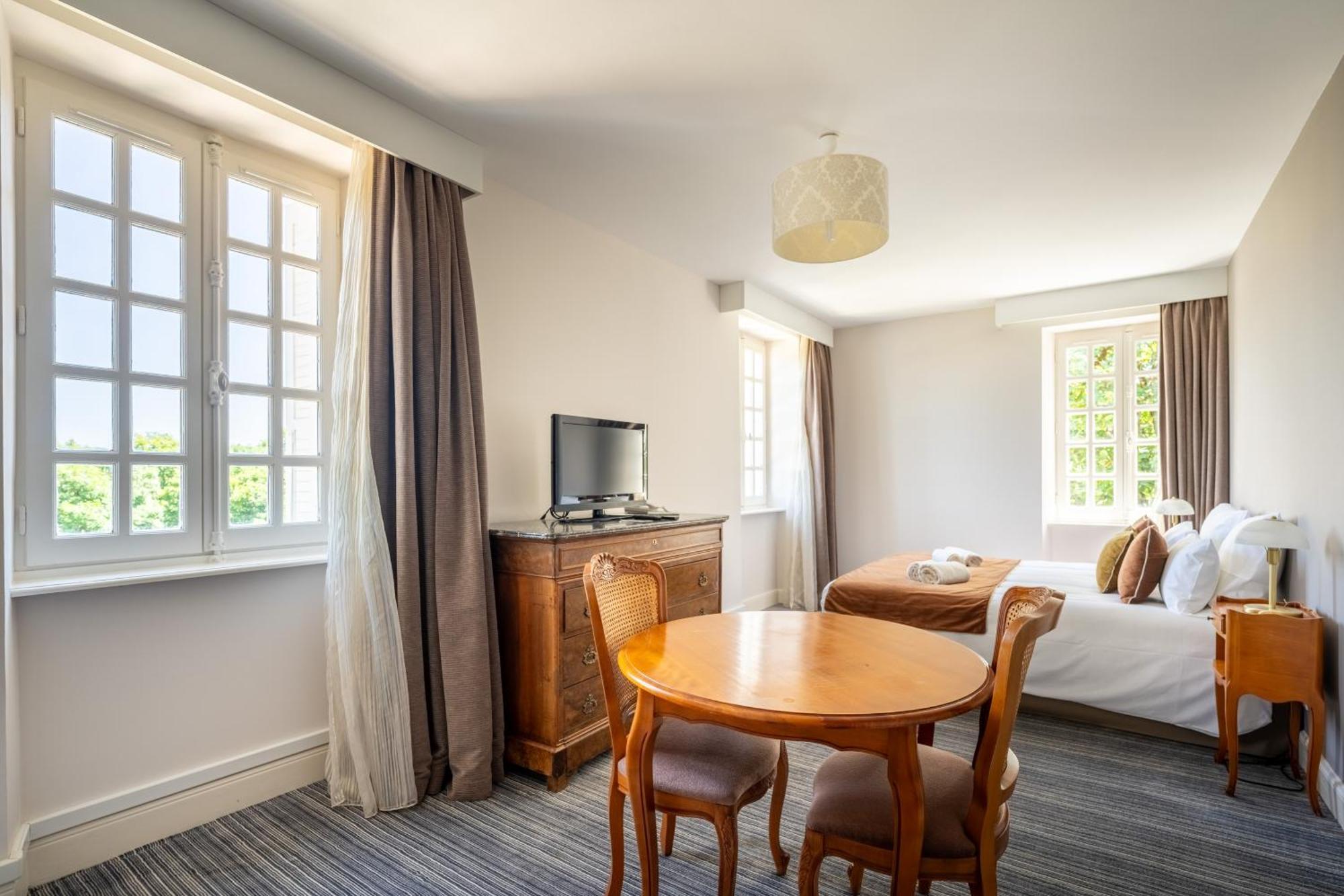 Le Prieure Correze Hotel Exterior photo